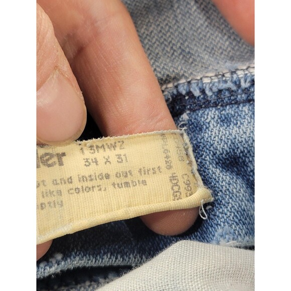 Vintage Wrangler Jeans Mens 34x31 Straight Leg USA Made Distressed Denim 90s - Picture 10 of 14